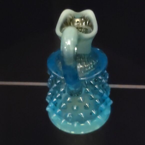 Fenton Blue Opalecent Glass Cream Pitcher 4' Inches tall. Excellent Cond! - Picture 4 of 7